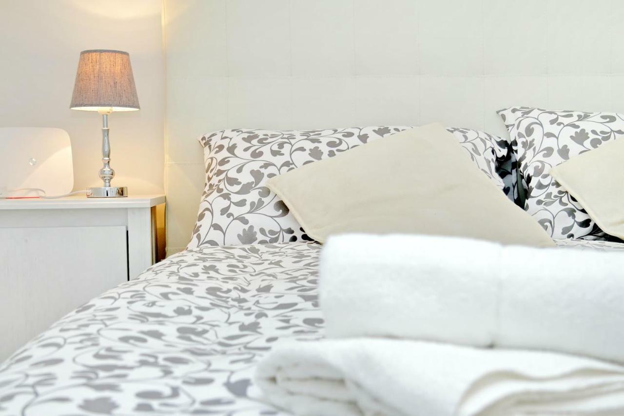 Bbhome Trastevere Station White Chic Apartment Ρώμη Εξωτερικό φωτογραφία